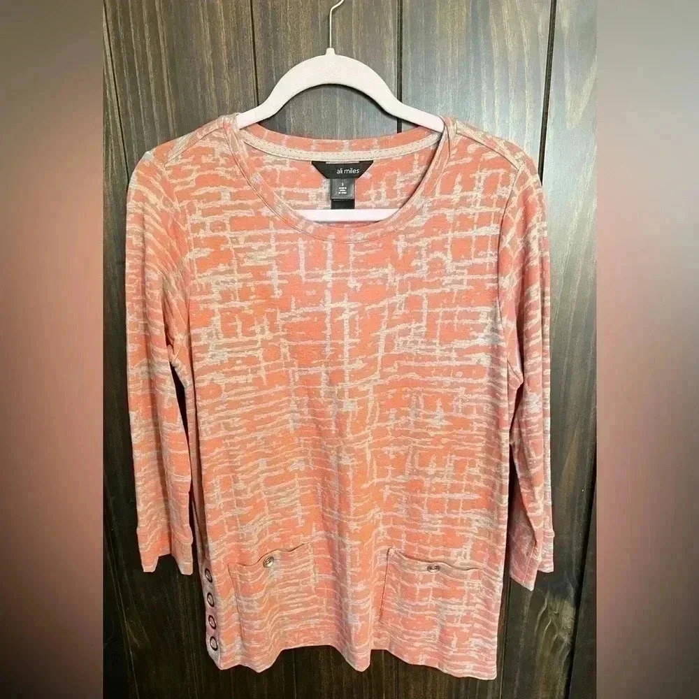 Ali Miles Tunic. Size: Small - Picture 6 of 12